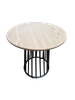 Mesa auxiliar de m&aacute;rmol claro