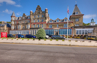 //rororwxhnlprlm5p.ldycdn.com/cloud/lnbpqkkrlpsrilrlopimiq/muthu-alexandra-hotel-oban.jpg