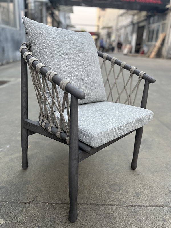 Silla de tejido artesanal