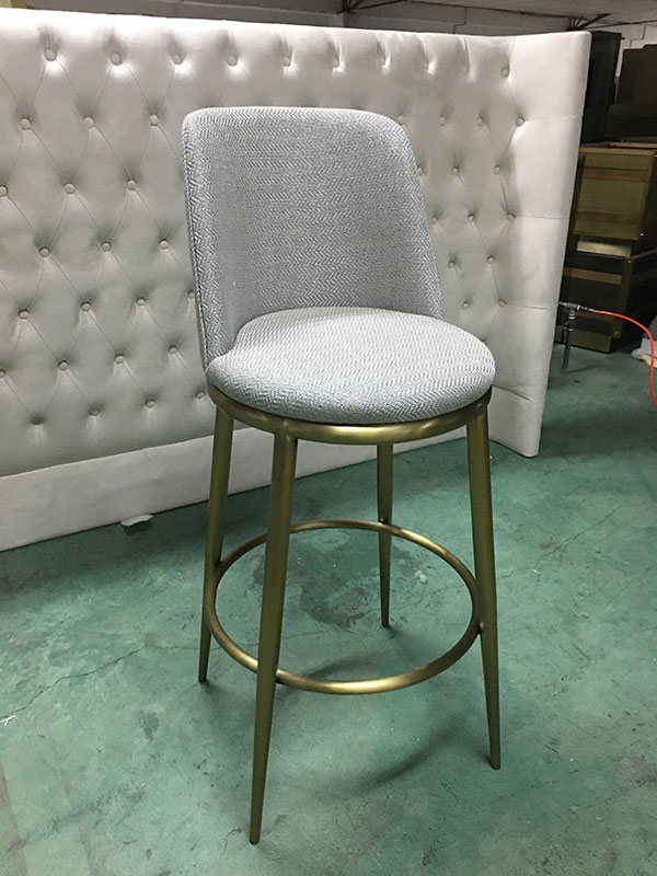 Tabouret de bar &agrave; cadre dor&eacute;
